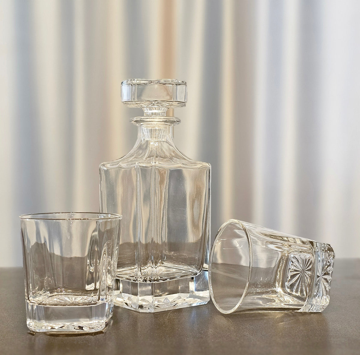 2 Glass Decanter Set